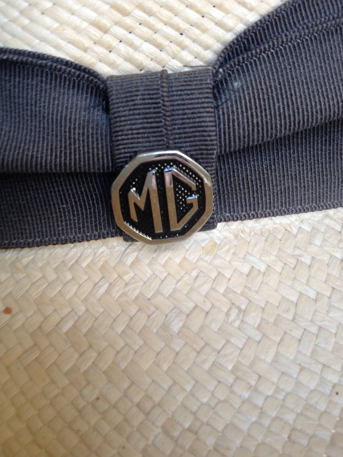 MG hat pin 003.JPG