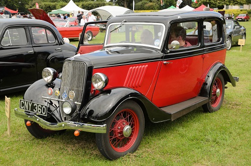 _Model_Y_2_door_saloon_(1937).jpg